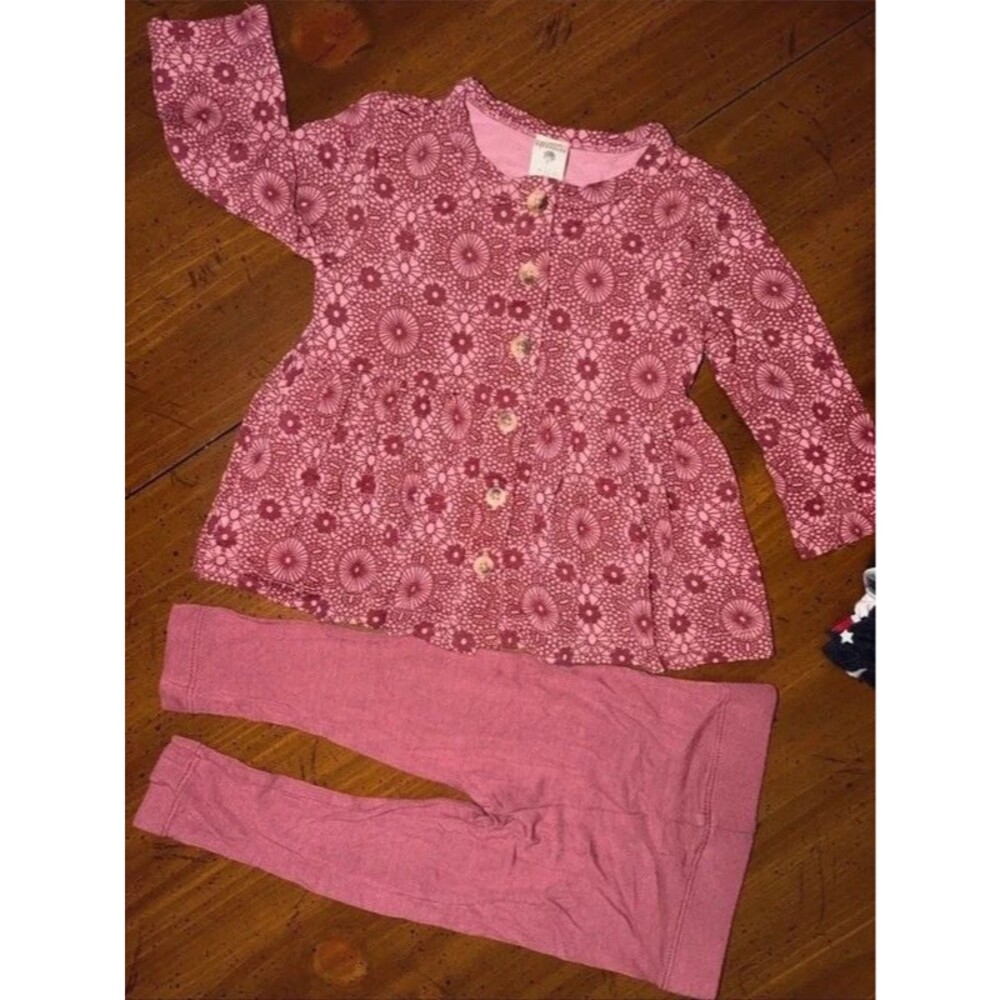Kate Quinn 2-piece outfit Sz 6-12M